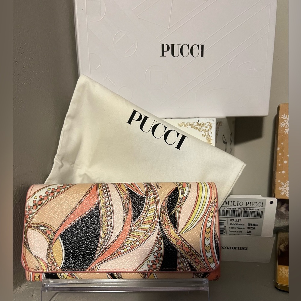 EUC Emilio Pucci - Multi-color Geometric Bifold. With cards, dusty, and box